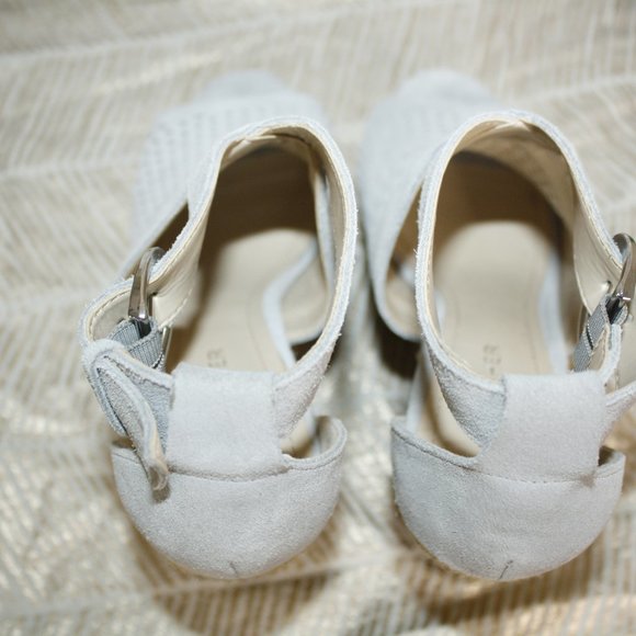 Marc Fisher "Haldya" Espadrille **Size 6 1/2" - Picture 4 of 9